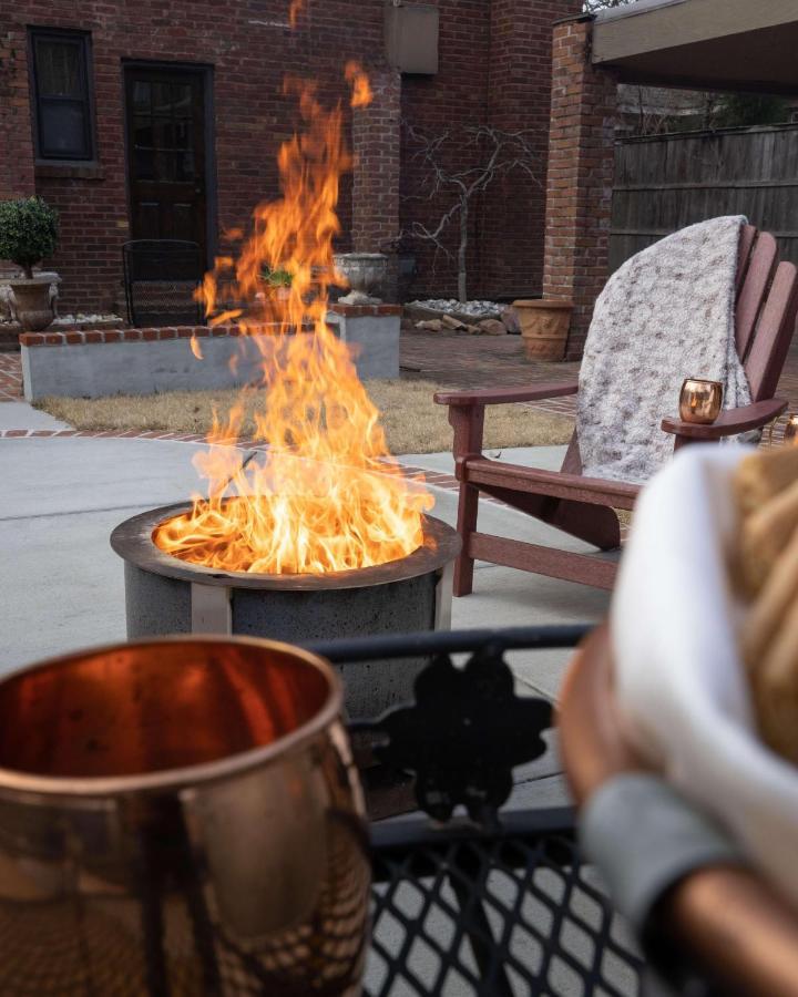 Heated Poolhistoric Tudor Homecrestmere Estate * Memphis